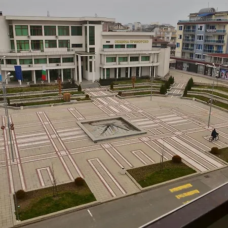 La Piazza & Apartmanhotel