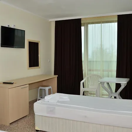 La Piazza & 4* Primorsko