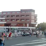 La Piazza & 普里莫尔斯科
