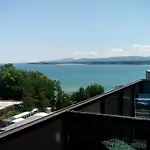 公寓式酒店 La Piazza & 4*