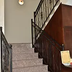 La Piazza & 4*